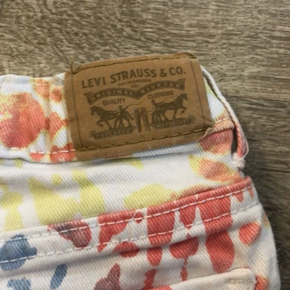 Levi's Tie Dye Shorty Shorts